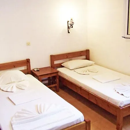 Alexandros Apartments Апартаменты *